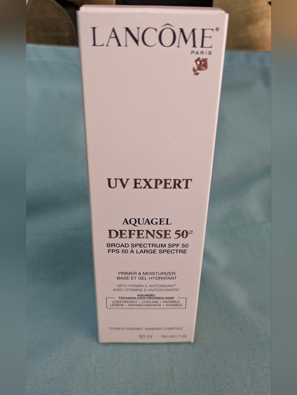 NIB Lancome UV Expert Aquagel Defense Broad Spectrum SPF 50 Primer & Moisturizer